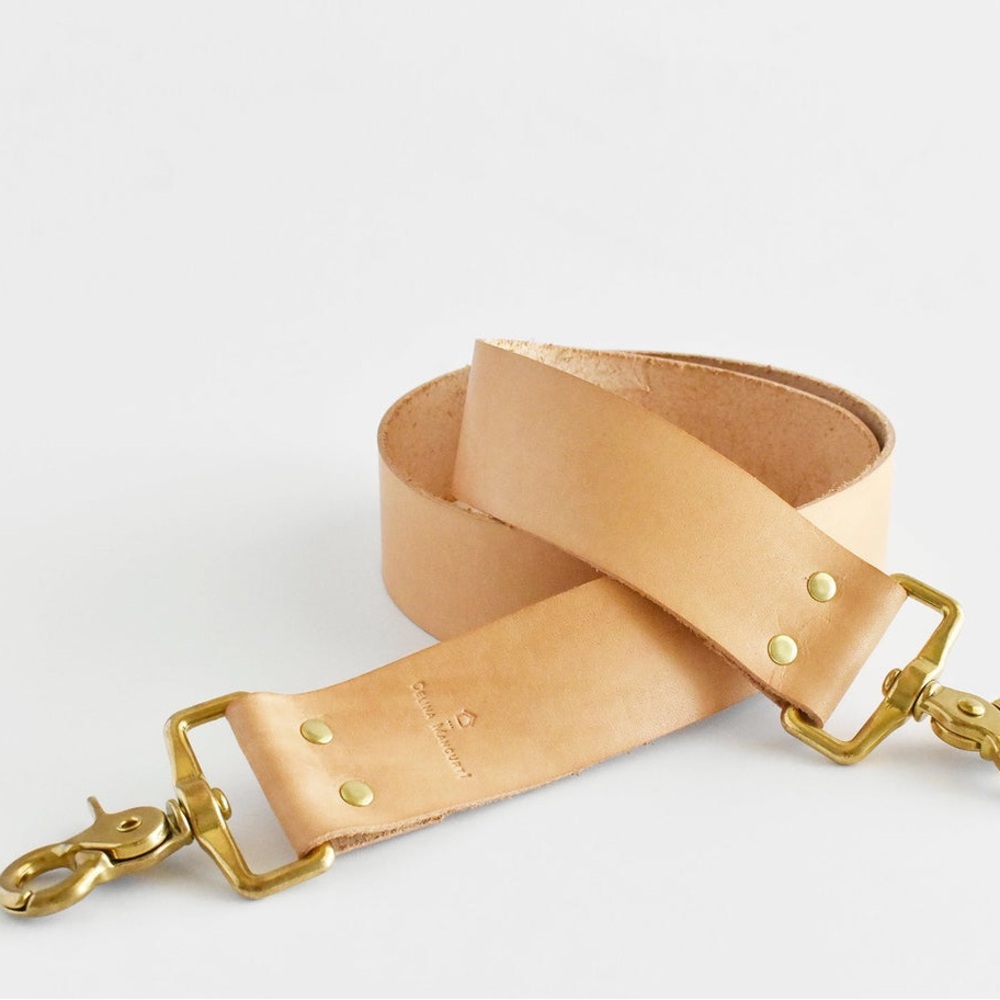 Shoulder strap